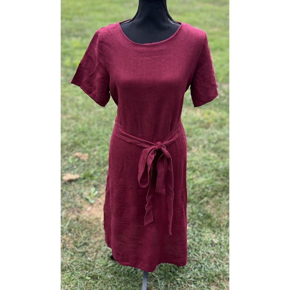 Classic Tie-Waist Midi Dress in Burgundy